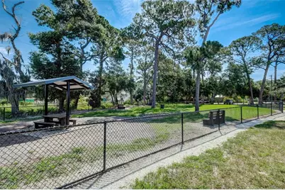 2050-2026 10th, Sarasota, FL 34237 - Photo 15