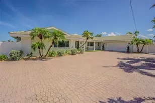 5950 Bikini Way N, Saint Pete Beach, FL 33706 - Photo 1