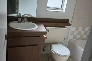 4701 Country Hills Dr, Tampa, FL 33624 - Photo 11