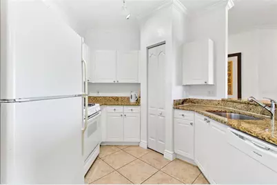 2739 Via Capri #1039, Clearwater, FL 33764 - Photo 13