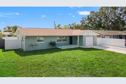 6352 Canton Street S, Saint Petersburg, FL 33712 - Photo 1