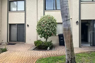 3151 Landmark Dr, Clearwater, FL 33761 - Photo 7