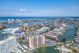 51 Island Way, Clearwater Beach, FL 33767 - Photo 47