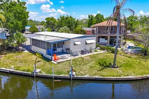 5806 Portsmouth Dr, Tampa, FL 33615 - Photo 39