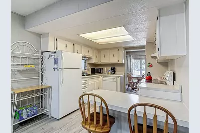 5806 Portsmouth Drive, Tampa, FL 33615 - Photo 15