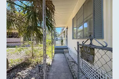 5806 Portsmouth Drive, Tampa, FL 33615 - Photo 5