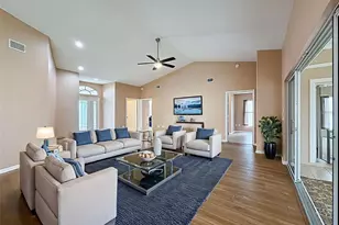 18549 Grand Club Dr, Hudson, FL 34667 - Photo 5