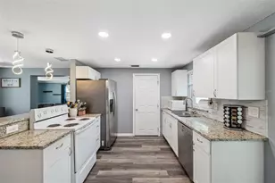 8897 54th St N, Pinellas Park, FL 33782 - Photo 11