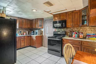 5651 6th St, Zephyrhills, FL 33542 - Photo 7