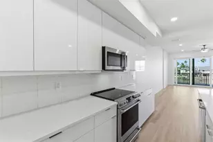 400 150th Ave, Madeira Beach, FL 33708 - Photo 13
