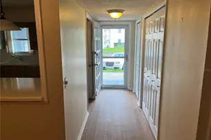 2410 Franciscan Dr, Clearwater, FL 33763 - Photo 5