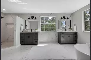 19003 Cedar Ln, Lutz, FL 33548 - Photo 15