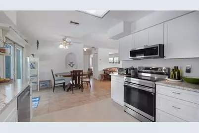 2807 Miriam Street S, Gulfport, FL 33711 - Photo 9