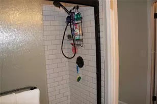 2101 Sunset Point Rd, Clearwater, FL 33765 - Photo 21