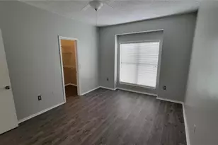 4107 Chatham Oak Ct, Tampa, FL 33624 - Photo 11