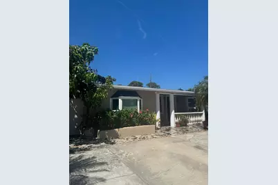 5106 Gateway Drive, Tampa, FL 33615 - Photo 3