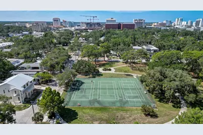 2050-2026 10th, Sarasota, FL 34237 - Photo 13