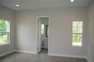 35311 Big Hawk Dr, Zephyrhills, FL 33541 - Photo 11