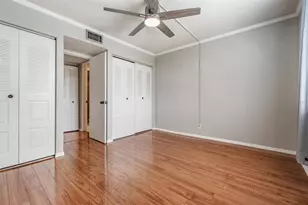 2901 26th St W, Bradenton, FL 34205 - Photo 17