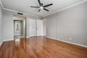 2901 26th St W, Bradenton, FL 34205 - Photo 11