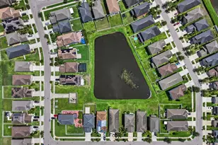 1821 Hawks View Dr, Ruskin, FL 33570 - Photo 35