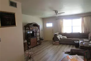 5970 21st St N, Saint Petersburg, FL 33714 - Photo 7