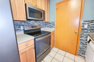 3304 Alamar St, Lutz, FL 33558 - Photo 37