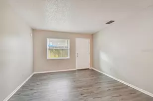 7920 N Marks St, Tampa, FL 33604 - Photo 5