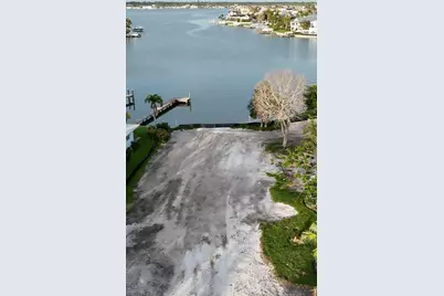 179 Bath Club Boulevard N, North Redington Beach, FL 33708 - Photo 5