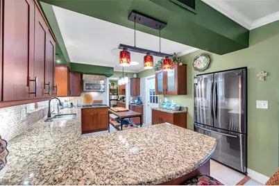 3898 49th Avenue S, Saint Petersburg, FL 33711 - Photo 13