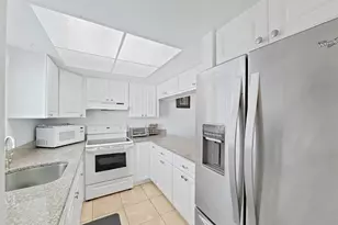 215 Valencia Blvd, Largo, FL 33770 - Photo 7
