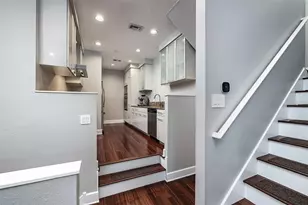 212 S Moody Ave, Tampa, FL 33609 - Photo 9