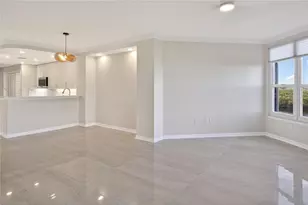 5430 Eagles Point Cir, Sarasota, FL 34231 - Photo 17