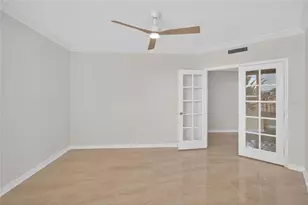 5430 Eagles Point Cir, Sarasota, FL 34231 - Photo 21