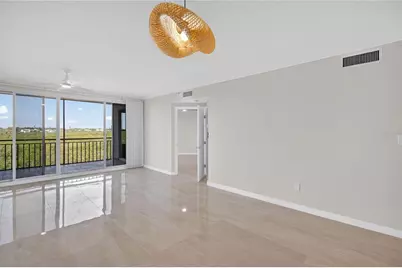 5430 Eagles Point Circle #202, Sarasota, FL 34231 - Photo 15