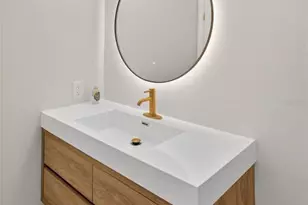 5430 Eagles Point Cir, Sarasota, FL 34231 - Photo 33