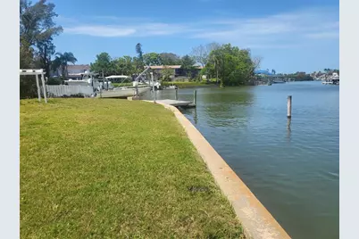 3995 South Circle, Largo, FL 33774 - Photo 13