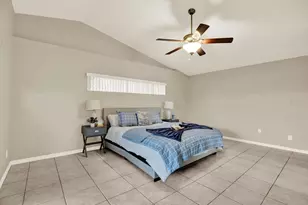 6439 Gentle Ben Cir, Wesley Chapel, FL 33544 - Photo 15