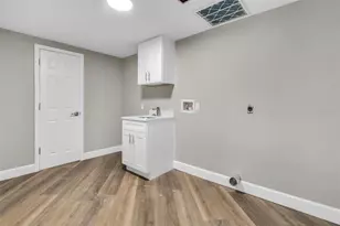 216 S Shore Crest Dr, Tampa, FL 33609 - Photo 19