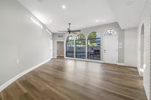 216 S Shore Crest Dr, Tampa, FL 33609 - Photo 11