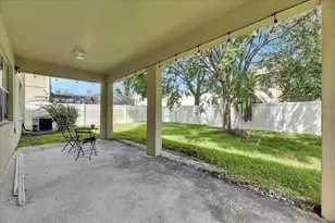 4735 Red Pine Way, Wesley Chapel, FL 33545 - Photo 75