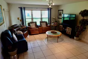 29413 Caddyshack Ln, San Antonio, FL 33576 - Photo 9