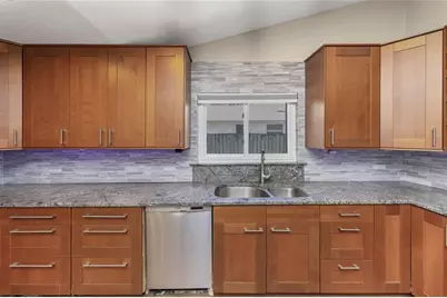 9455 Laura Anne Drive, Seminole, FL 33776 - Photo 19