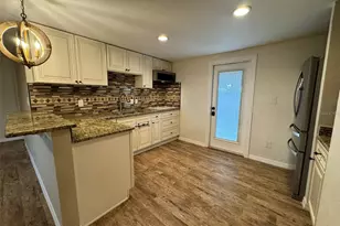 11305 Oak Dr, Riverview, FL 33578 - Photo 5