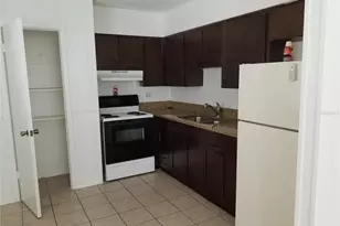 1306 E 137th Ave, Tampa, FL 33613 - Photo 3