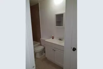 1306 E 137th Avenue #C, Tampa, FL 33613 - Photo 5