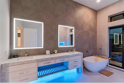 105 9th Street E, Tierra Verde, FL 33715 - Photo 41