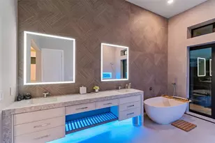 105 9th St E, Tierra Verde, FL 33715 - Photo 41