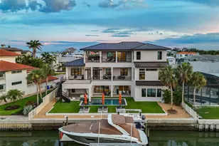 105 9th St E, Tierra Verde, FL 33715 - Photo 93