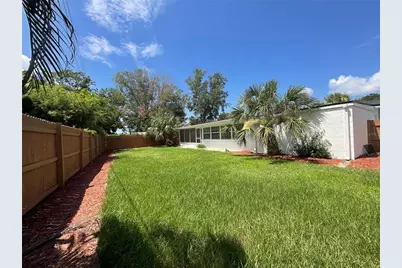 2837 Woodcrest Drive, Sarasota, FL 34239 - Photo 31